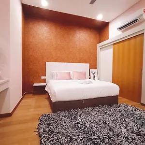 Plaza Arkadia Desa Parkcity By Klhomesweet Aparthotel